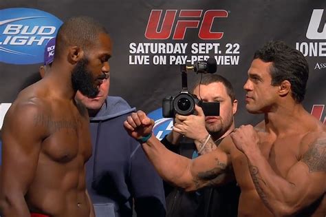 Jon Jones vs. Vitor Belfort, UFC 152 .